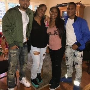 Meet your Posher, Mar lin